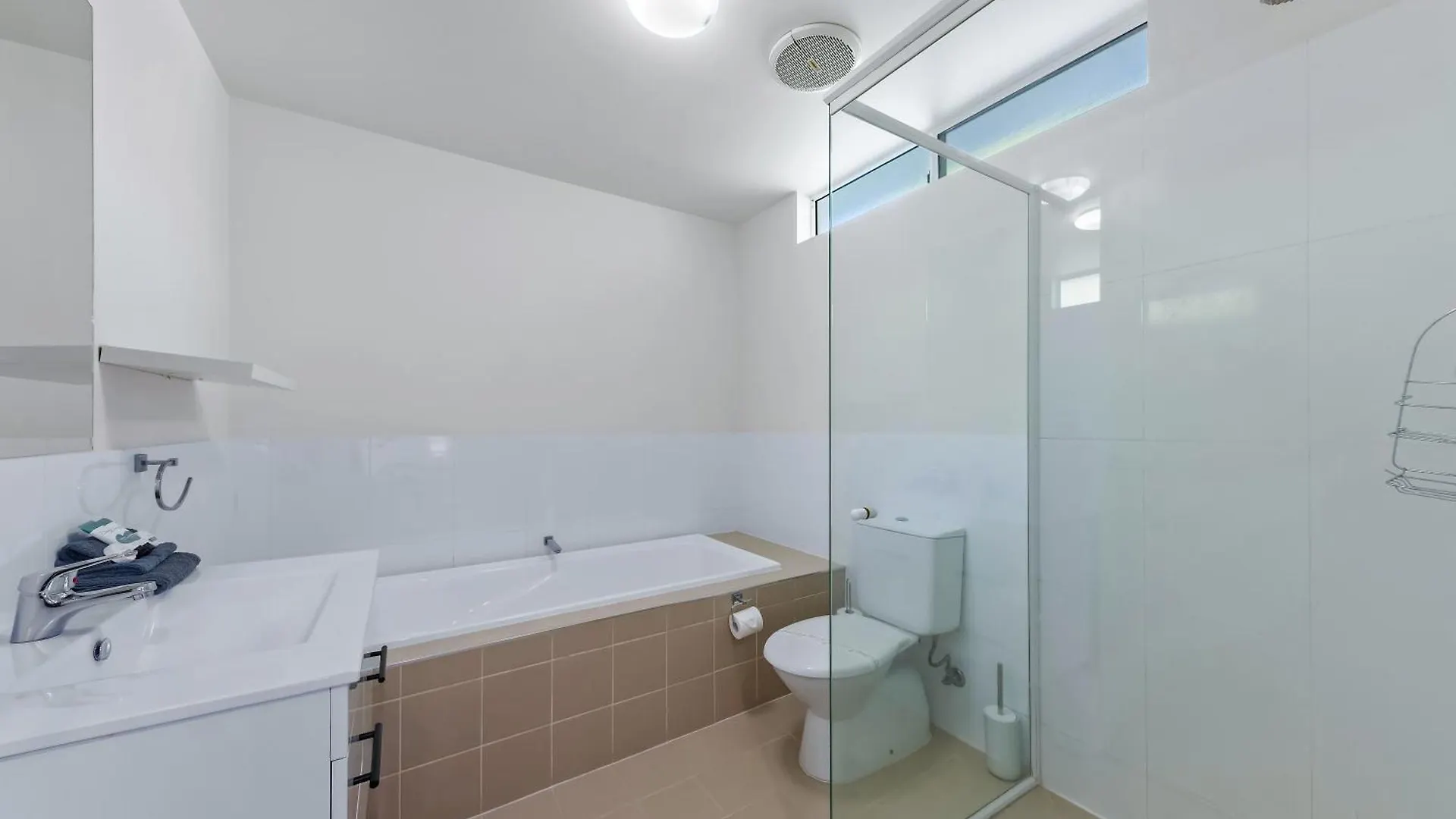 Tropical Resort Apartment Cannonvale