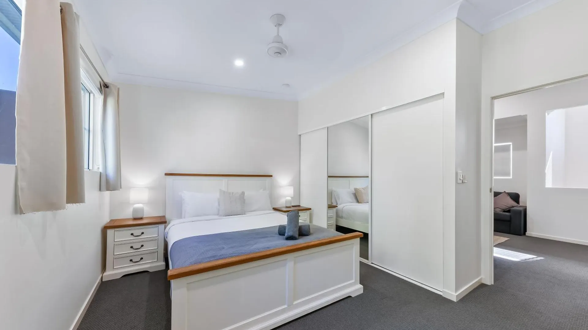 Tropical Resort Apartment Cannonvale Australien