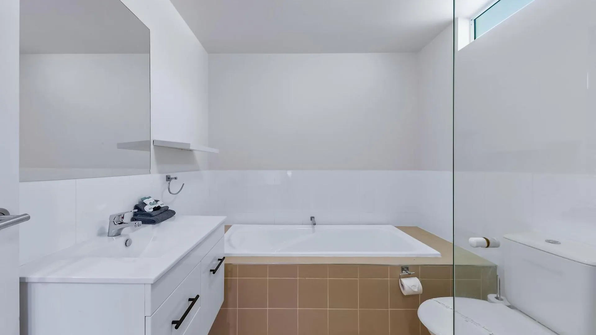 Tropical Resort Apartment Cannonvale