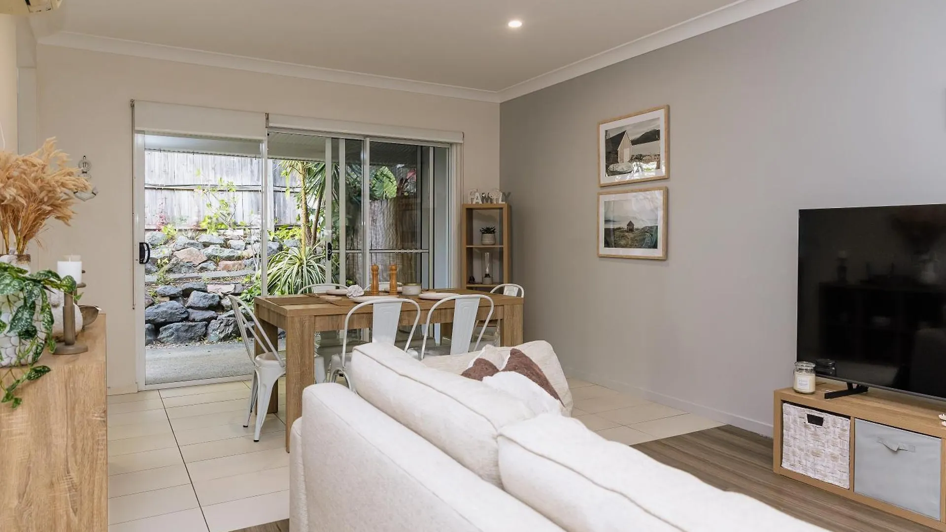 Tropical Resort Apartment Cannonvale 0*,  Australien